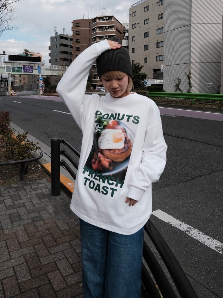 DONUT FRENCH TOAST Tシャツ BLACK