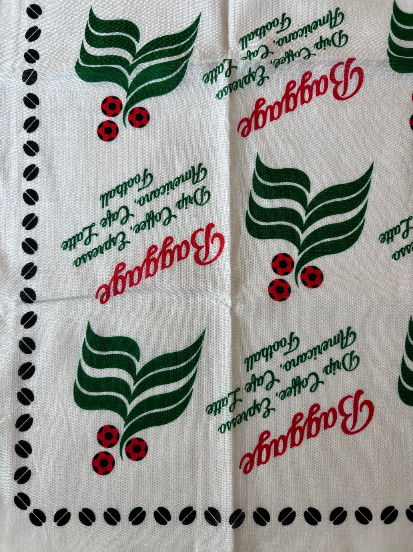 Baggage coffee cherry bandana