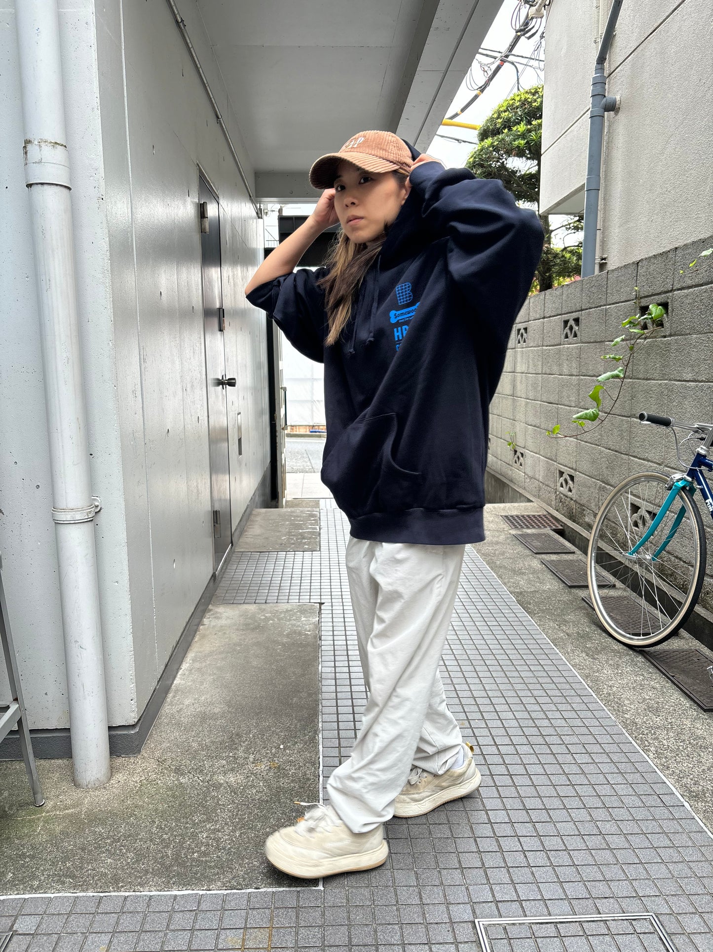 BAGGAGE×Somewoof HOODIE NAVY